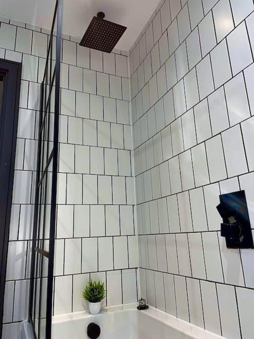 Cityzenretreat - Mezzanine Apartment Sleeps 4 Sheffield City Centre Exterior photo