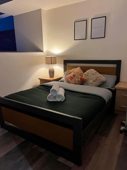 Cityzenretreat - Mezzanine Apartment Sleeps 4 Sheffield City Centre Exterior photo