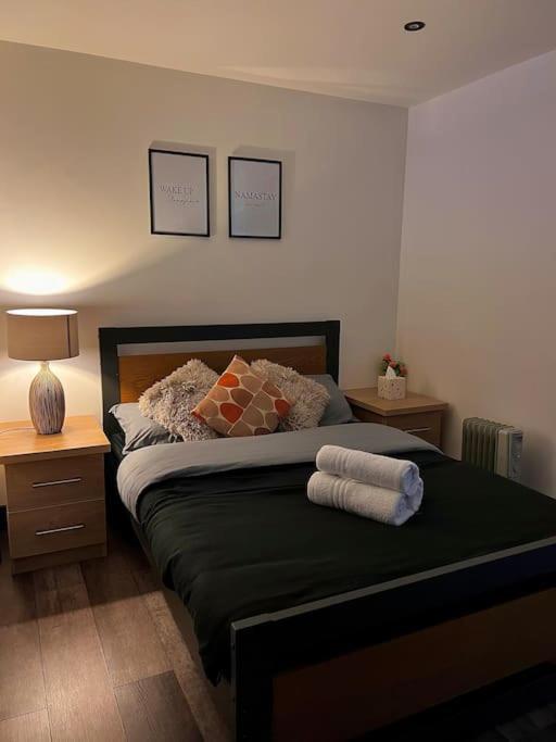 Cityzenretreat - Mezzanine Apartment Sleeps 4 Sheffield City Centre Exterior photo
